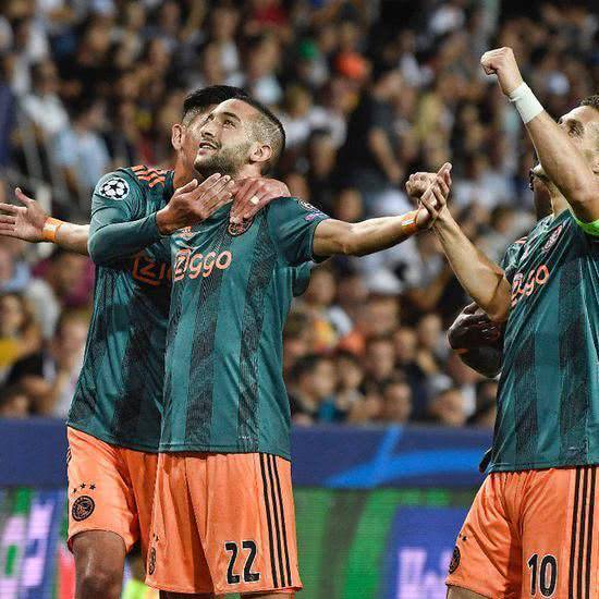 的默默抗争 的默默抗争