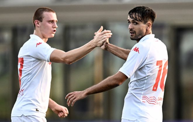 顽强的拼抢 顽强的拼抢