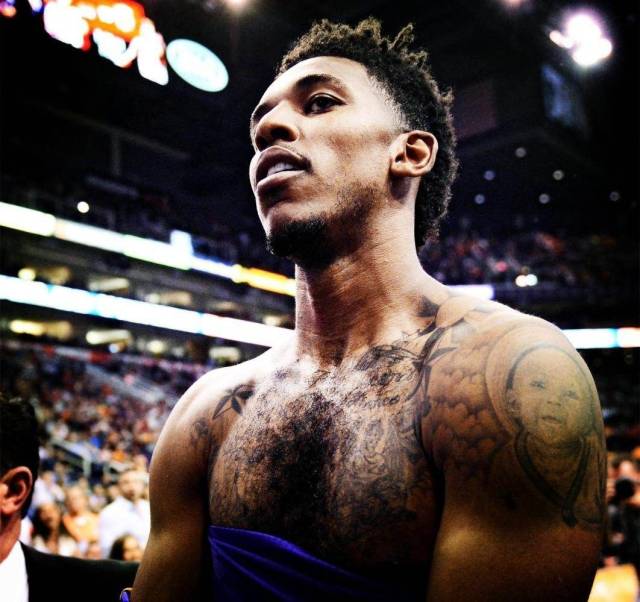 围绕打野做 围绕打野做